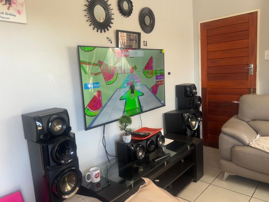 To Let 3 Bedroom Property for Rent in Waterval East North West